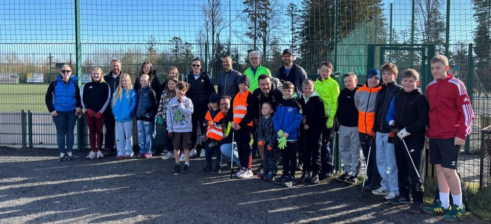 Freyung räumt auf und der TV ist mit einer großen Truppe dabei